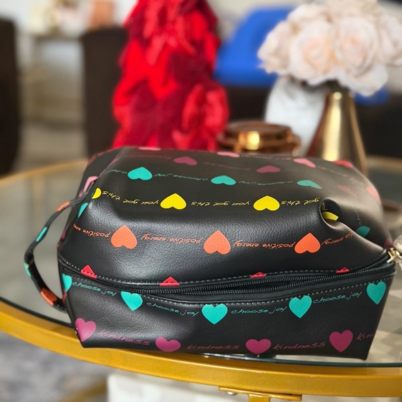 Betsy Johnson Multi-Color hearts cosmetic Bag - Picture 2 of 4